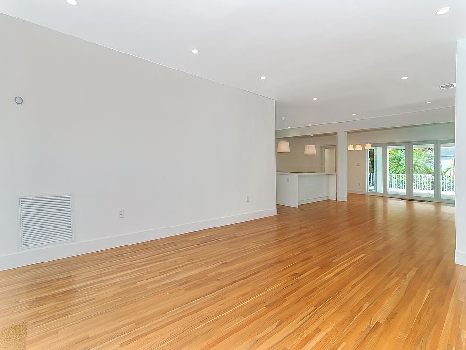 1st image of 633 Madeira Ave