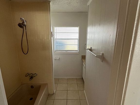2nd image of 590 Florosa Ct