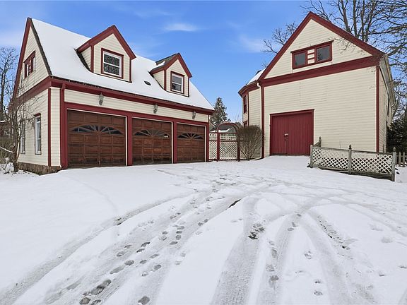 44th image of 160 Cuyler St