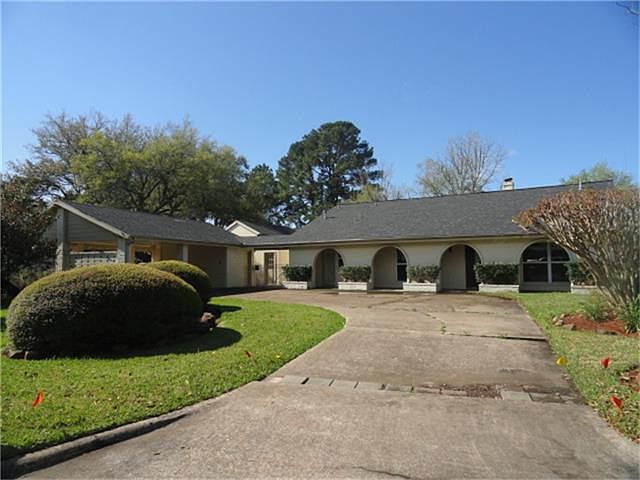 1st image of 3118 Cypress Point Dr