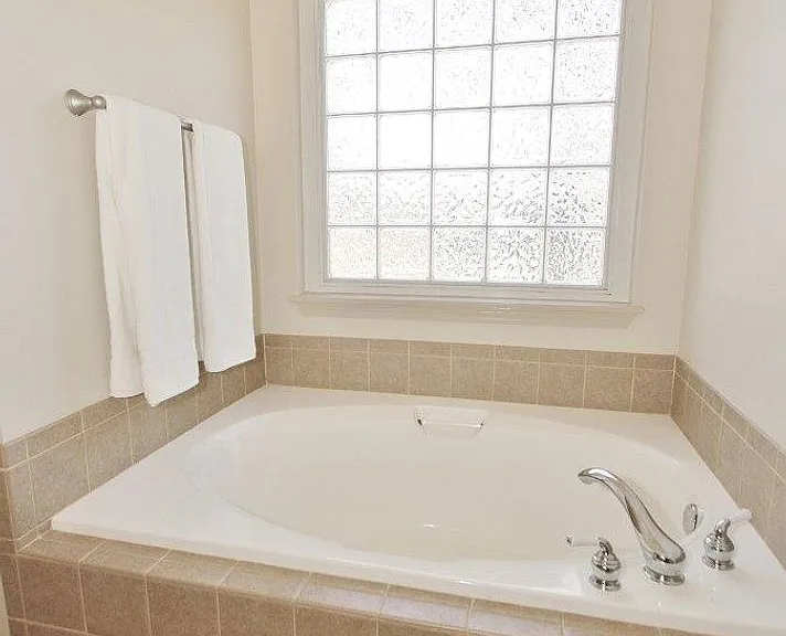 2074 S Tollgate Way — Photo 17