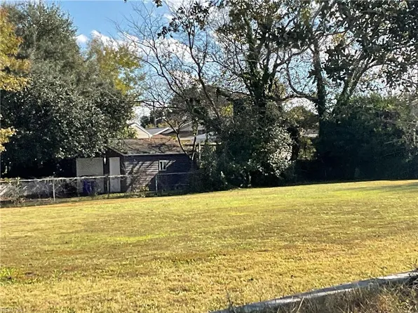 1923 E Ocean View Ave, Norfolk, VA 23503