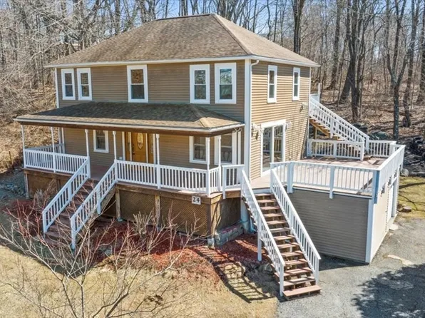 24 Whitney St, Shrewsbury, MA 01545
