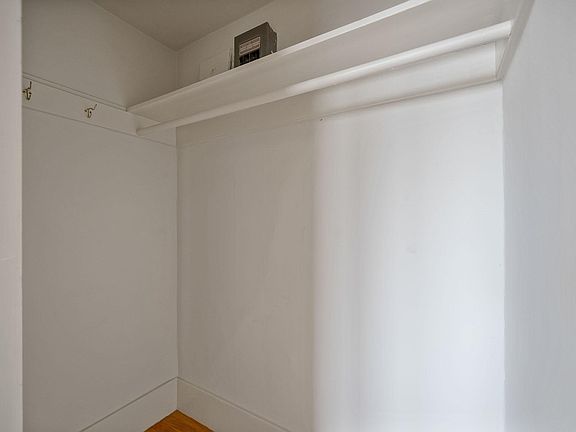 2nd image of 1329 16th Ave #2