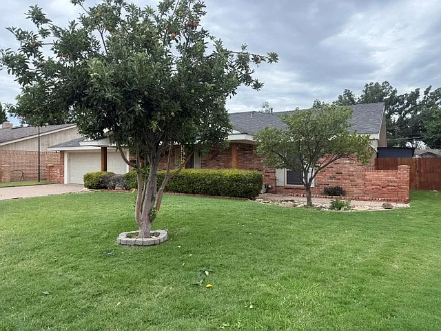 3508 Imperial Ave — Photo 4