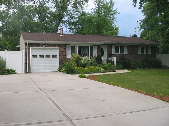 2nd image of 1628 Baldwin Blvd
