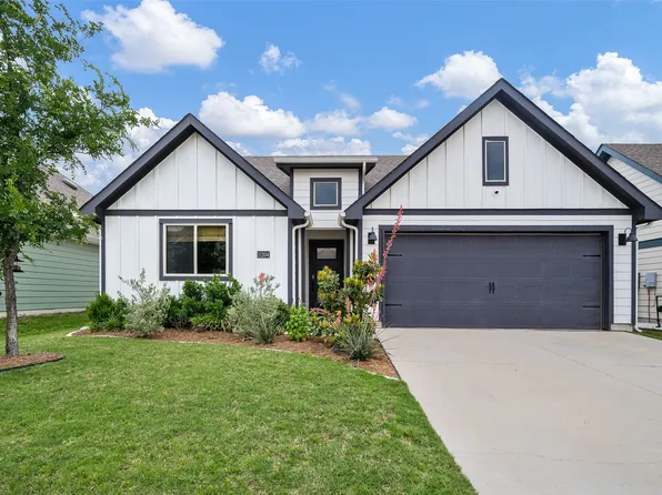11204 Westpond Dr, Aubrey, TX 76227