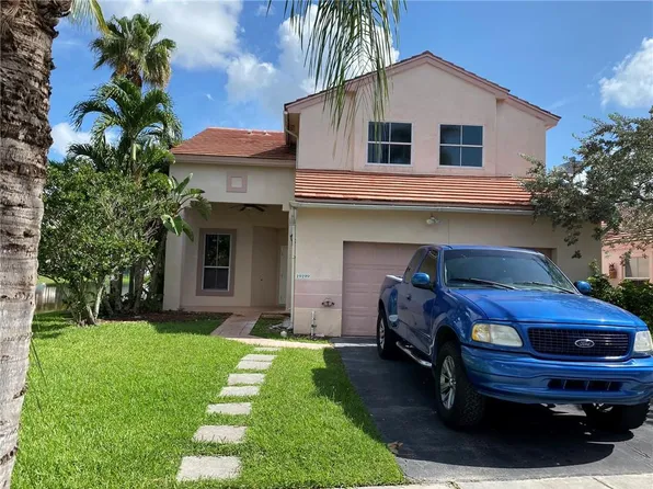 19199 NW 19th St, Hollywood, FL 33029