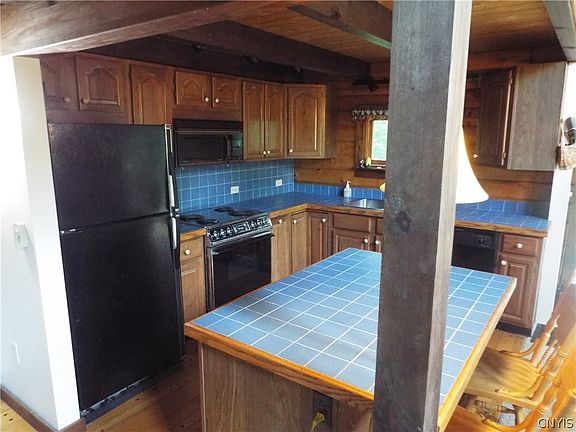 5th image of 203 Deep Springs Dr