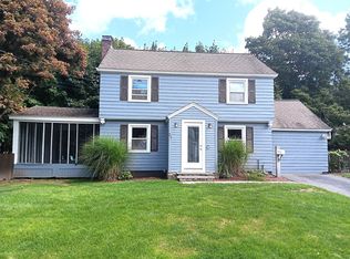 21 Garden St, Auburn, MA 01501