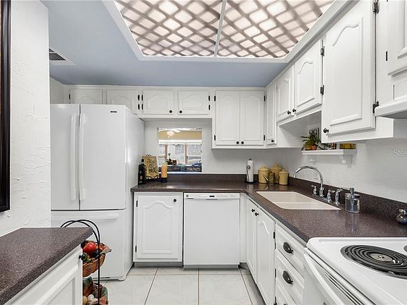 5th image of 333 Lake Howard Dr NW APT 112A
