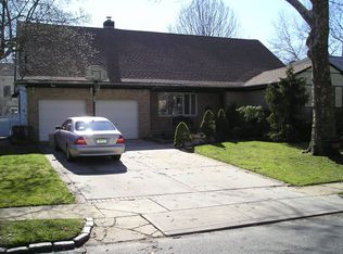 103 Orbach Ave, Malverne, NY