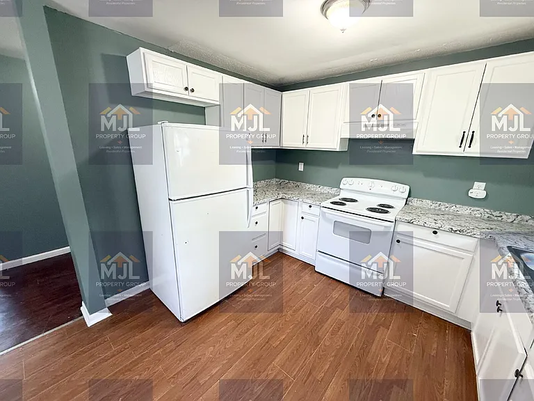 708 N Willow Ave — Photo 6