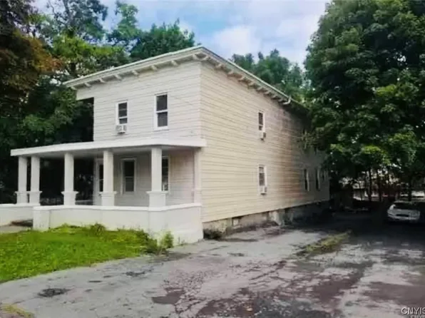 112 Hazard St, Syracuse, NY 13209