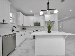 715 N Hamlett St, Athens, TX 75751