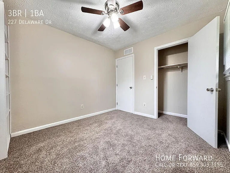 227 Delaware Dr — Photo 15