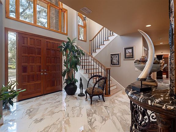 4th image of 4986 SW 7th Avenue Rd