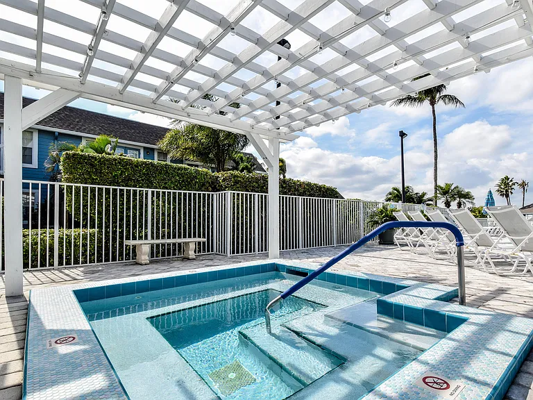 1003 Ocean Dunes Cir — Photo 40