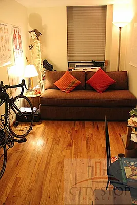 Rented by City Stop Realty | media 19