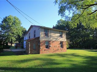 6399 Apple St NE, Louisville, OH 44641