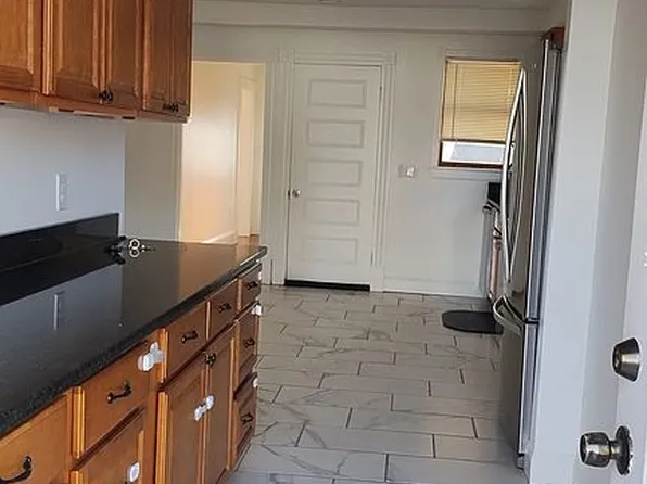 61 Lincoln St, Marlborough, MA 01752