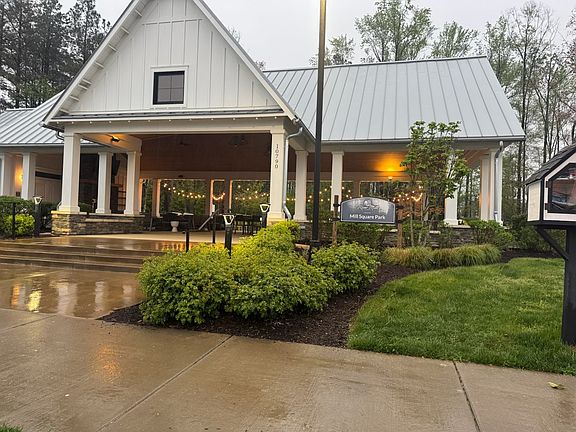 2nd image of 10805 Porter Park Ln