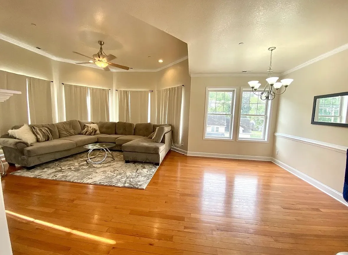 2 bed, 1500 sqft, $1,800 — Photo 4