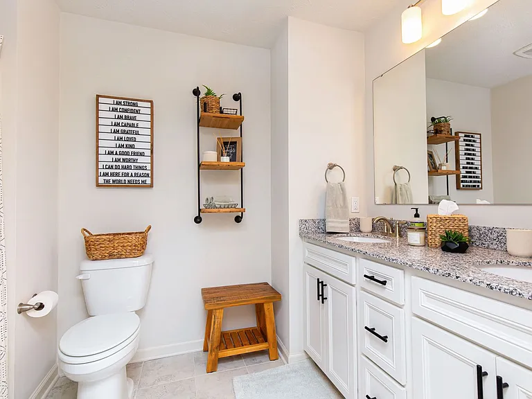 6787 Oakcrest Dr — Photo 19