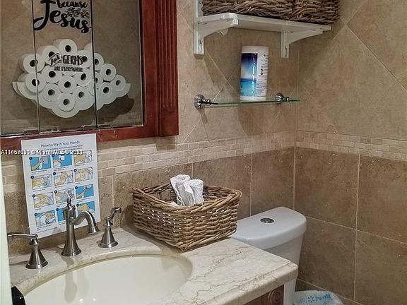 4th image of 9470 NW 24th St #10