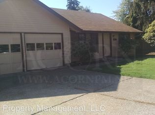126 Lynnbrook Dr, Eugene, OR 97404