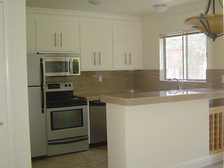 6 Hillcrest Ave #2 — Photo 6