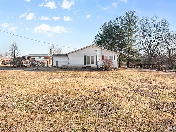 4th image of 607 S Main St