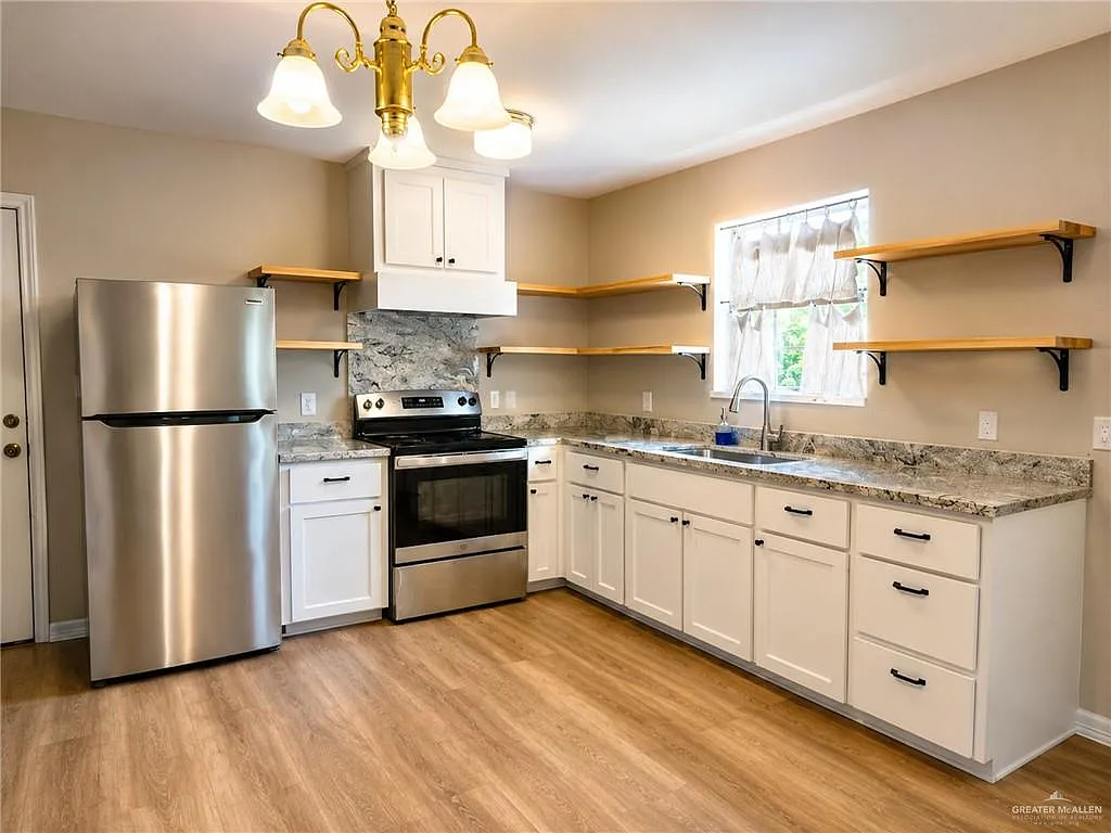 2 bed, 1.5 bath, 936 sqft, $1,250 — Photo 3