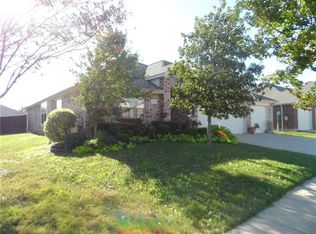 4001 Bridge Water Rd, Heartland, TX 75126