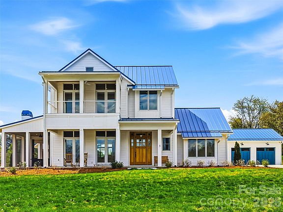 2nd image of 5 Sweetgrass Ln
