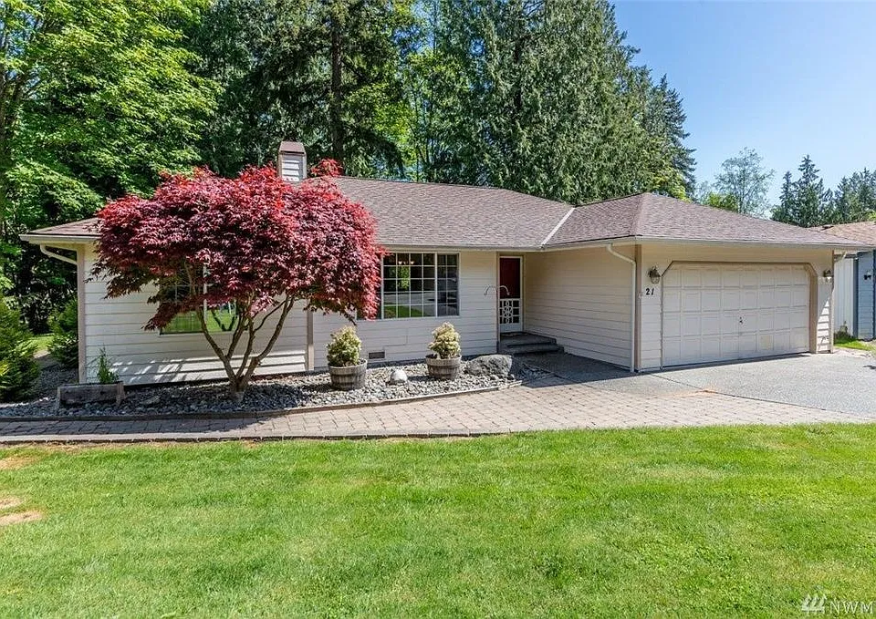 21 Rainier Ln
