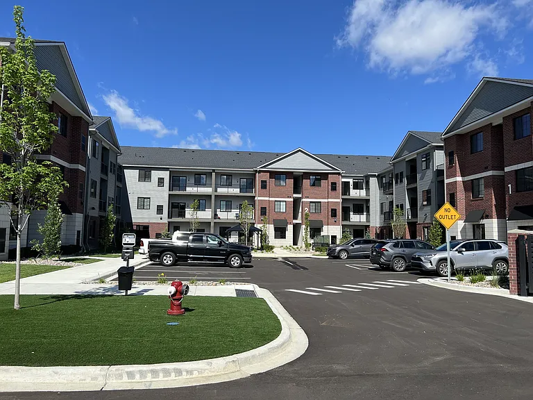 Marketplace Cove — Photo 24