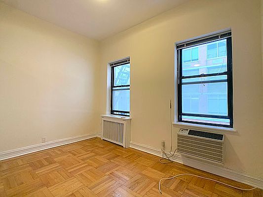 2nd image of 235 E 46th St APT 6C