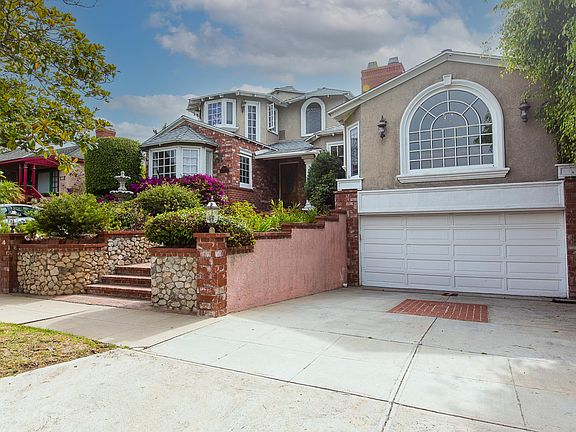 2nd image of 8344 Loyola Blvd