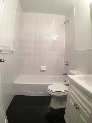 Rented by Francine Realty | media 19