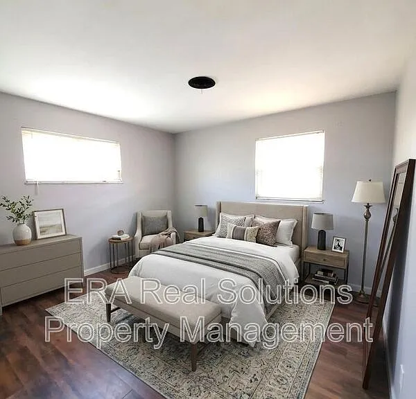 1124 Olney Dr — Photo 5