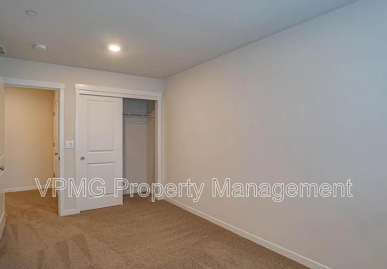 6921 NE 16th Ave — Photo 28
