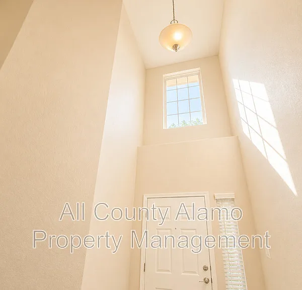 13710 Aria Cv — Photo 3
