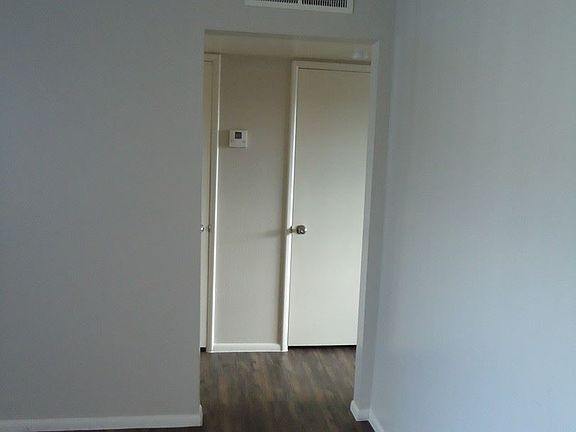5th image of 2930 N 38th St APT 1