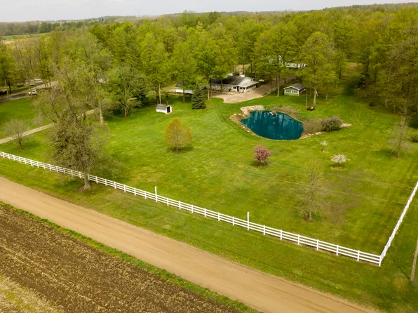 7430 Frank Rd, Reading, MI 49274