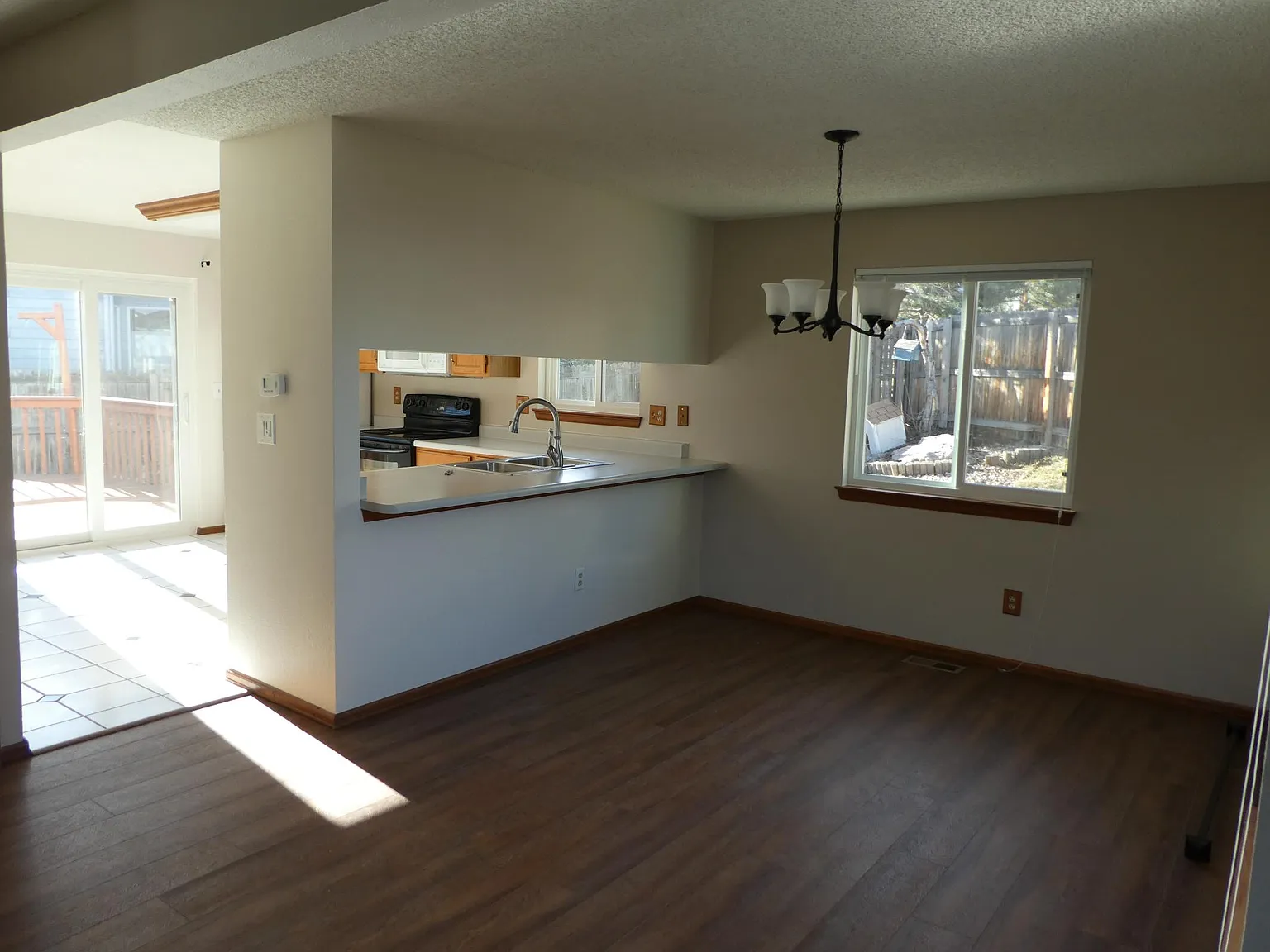 2 bed, 1113 sqft, $2,400 — Photo 4