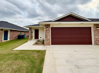 212 NW 122nd St #B, Oklahoma City, OK 73114