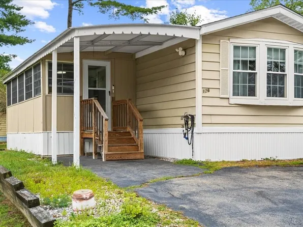126 Pine Ave, Sturbridge, MA 01566