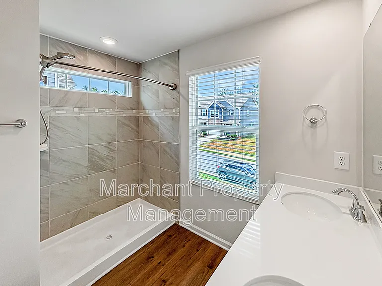324 E Compass Way — Photo 12