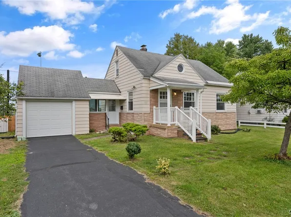 114 Grover St, East Syracuse, NY 13057